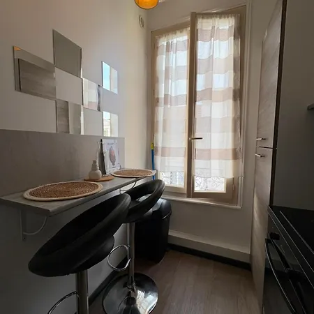 Petillat-superbe Meublé 3 étoiles *